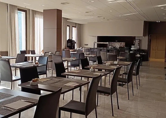 Western Premier Cmc Hotel Gerona