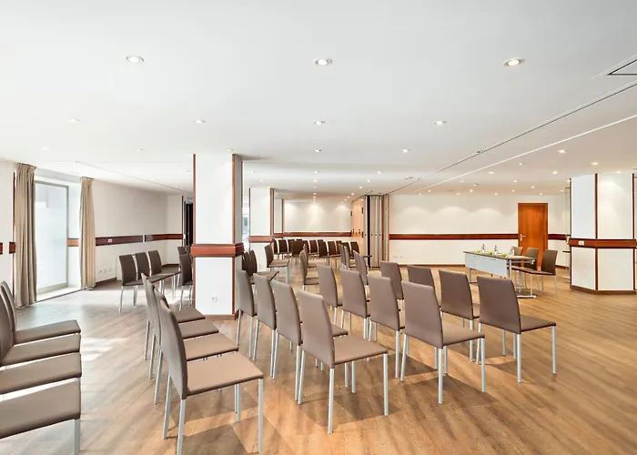 Western Premier Cmc 4*